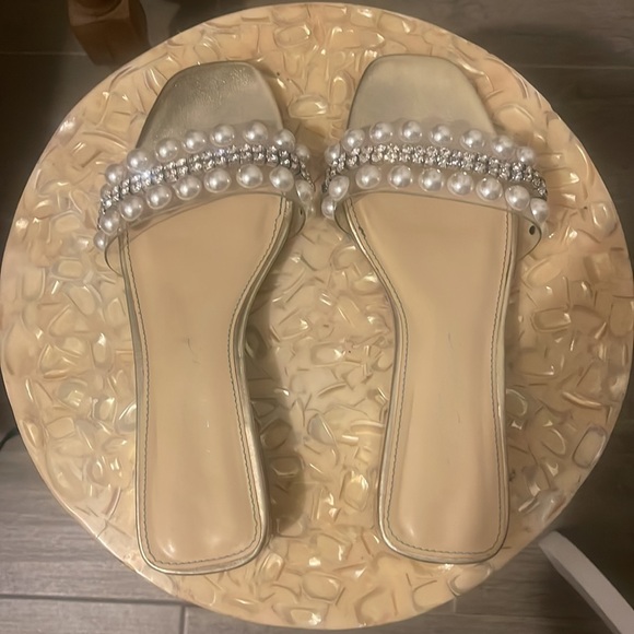 Sandals - Picture 3 of 6